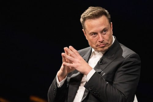 Elon Musk amenaza con demandar a grupo contra discurso de odio