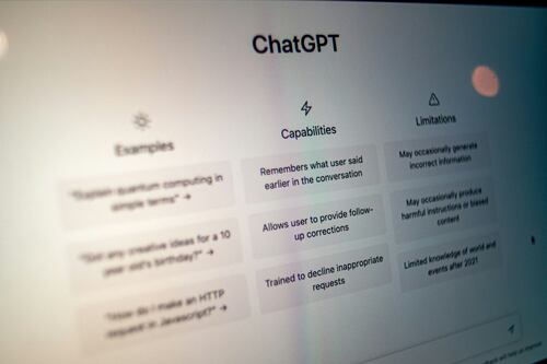 OpenAI lanza esperada funcionalidad para personalizar GPT-4 con tus propios datos