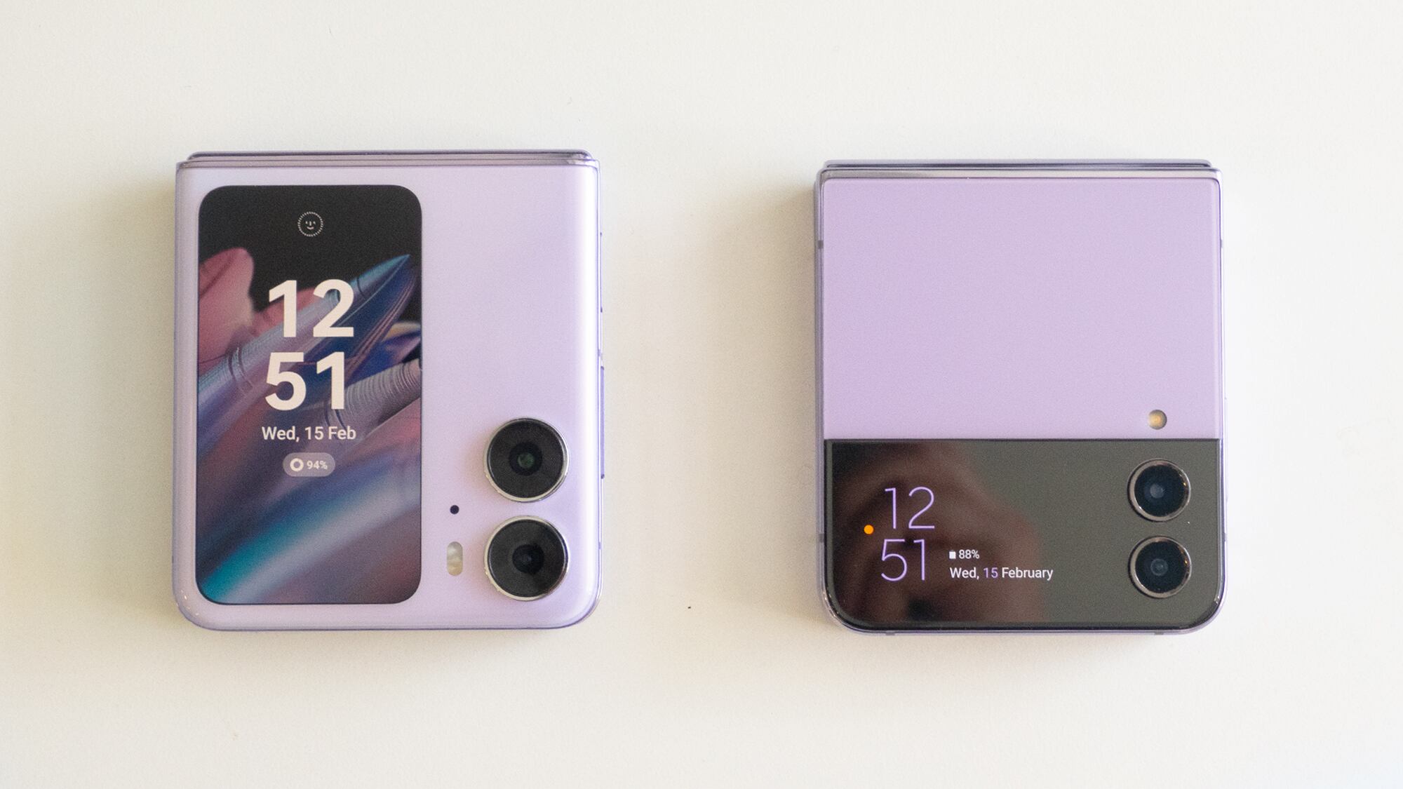 Hacemos una comparativa extrema entre el Samsung Galaxy Z Flip 4 y el Oppo Find N2 Flip para evaluar a qué perfil de usuario corresponde cada modelo.