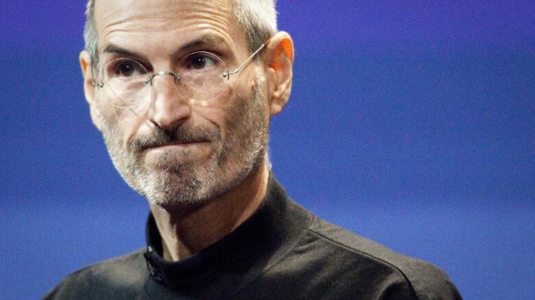 El iPod y todos los productos Apple fueron vetados de aparecer en la saga de Transformers de Michael Bay. Todo por obra de Steve Jobs.