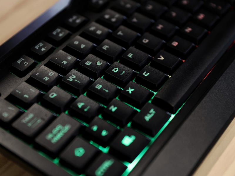 La verdadera historia de cómo el teclado QWERTY derrotó al orden alfabético