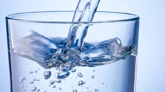 Hoy damos un repaso por el curioso y novedoso proceso de la ósmosis inversa. Un sistema basado en purificadores que purifica el agua como nunca antes.