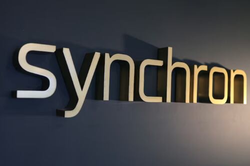 Nueralink y Elon Musk tienen competencia: así es Synchron y su implante cerebral menos invasivo