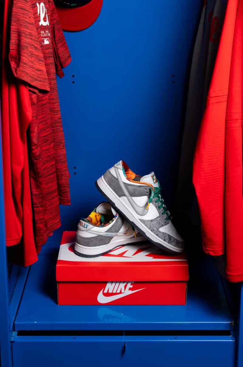 Nike Dunk Low "Philly"