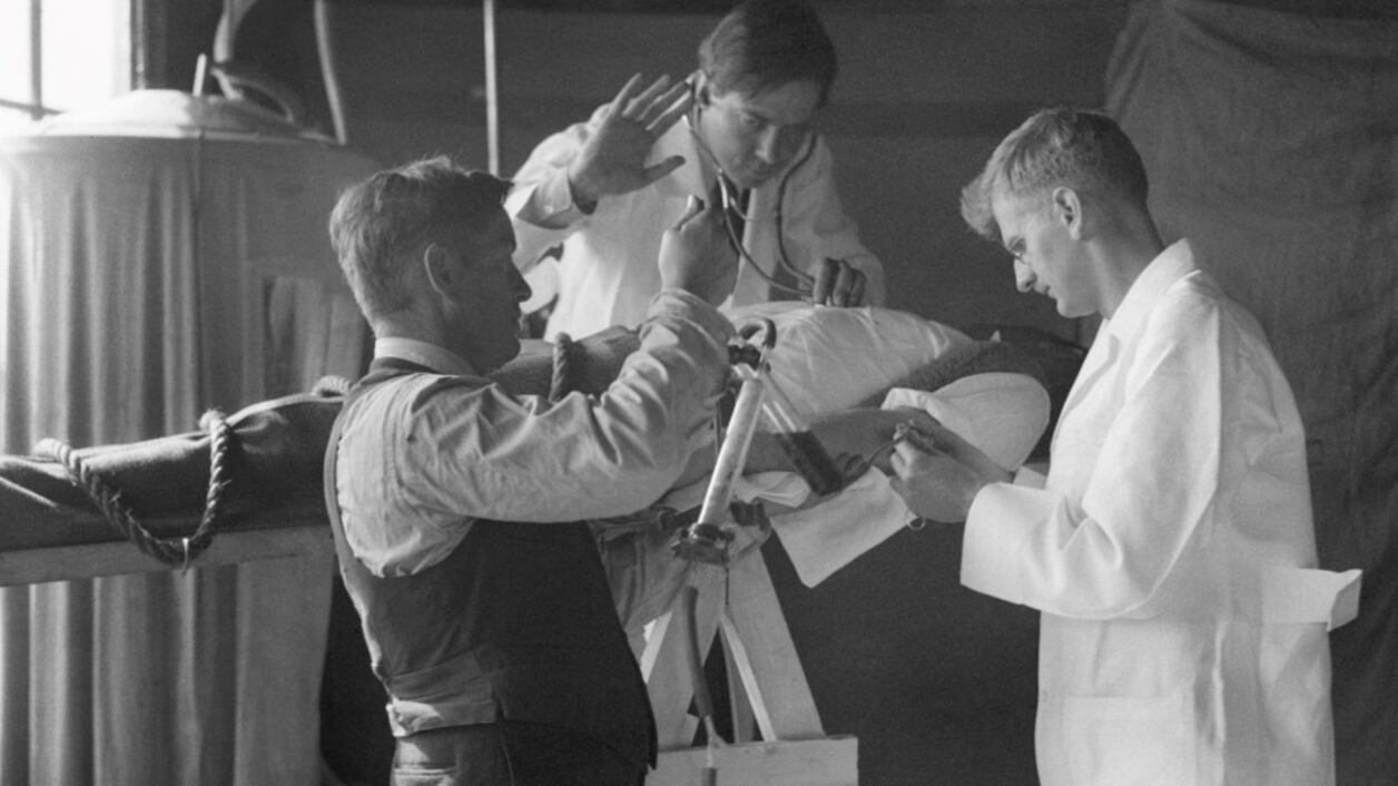 Robert Cornish y su equipo