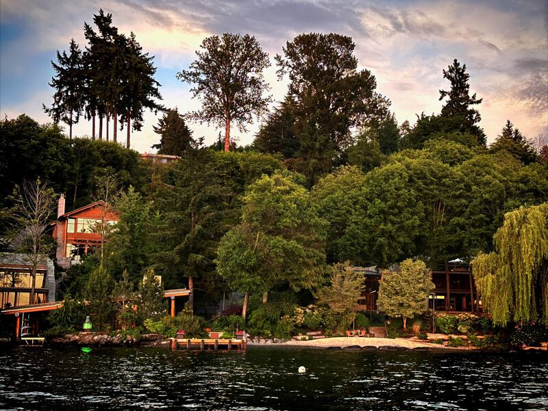 Una de las pocas fotos del faro de la casa de Bill Gates