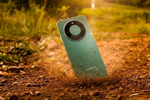 Este teléfono obtuvo un récord Guinness por aguantar una caída de más de seis mil metros