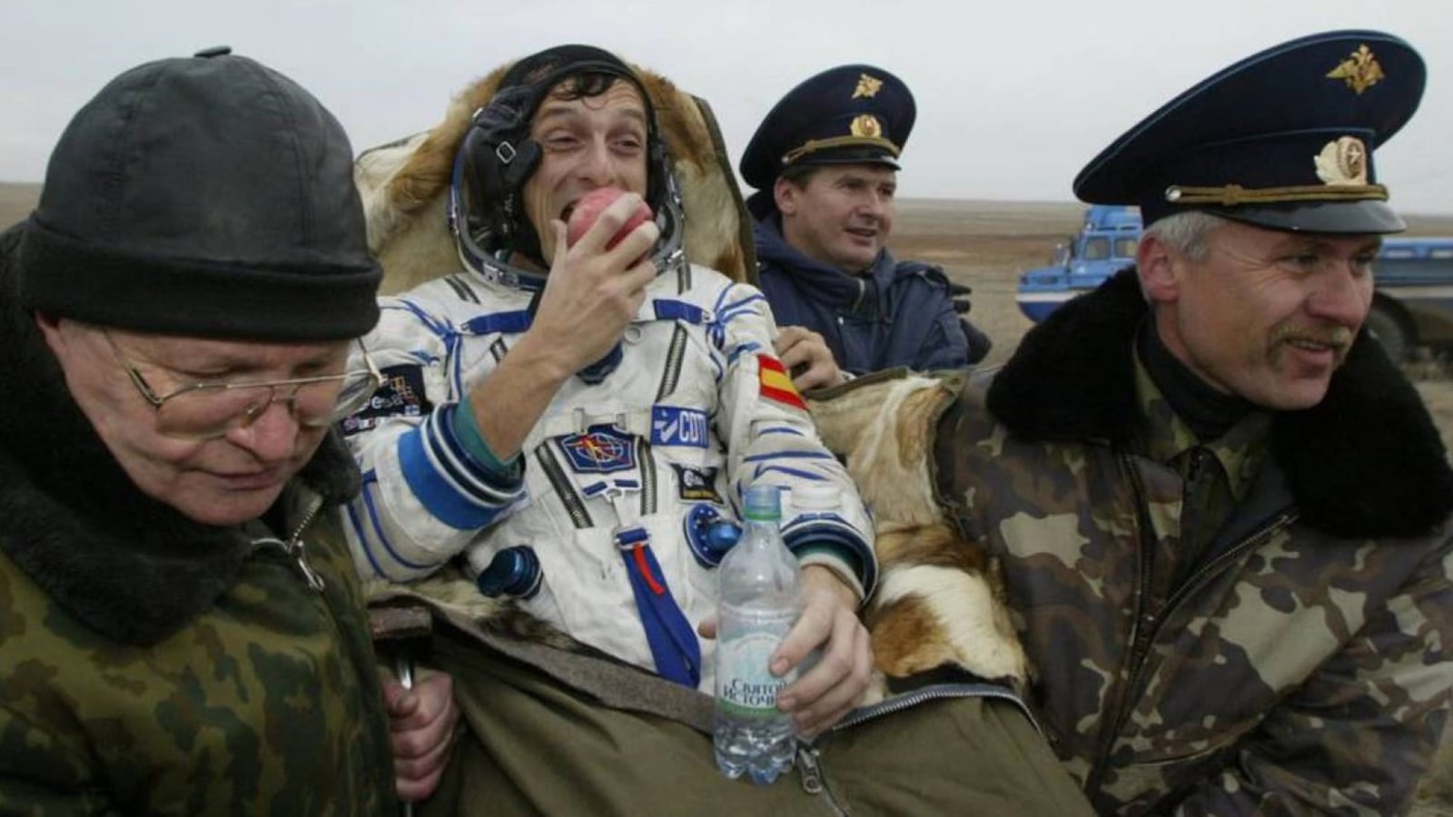 Retorno a la Tierra del astronauta español, tras viajar al espacio en la nave Soyuz.