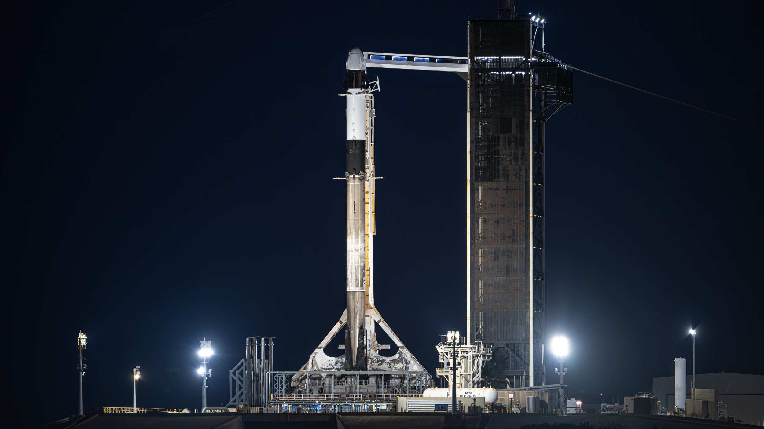 Despegando desde el Centro Espacial Kennedy, en Florida, Jared Isaacman y su equipo de cuatro personas emprenderán una misión de cinco días.