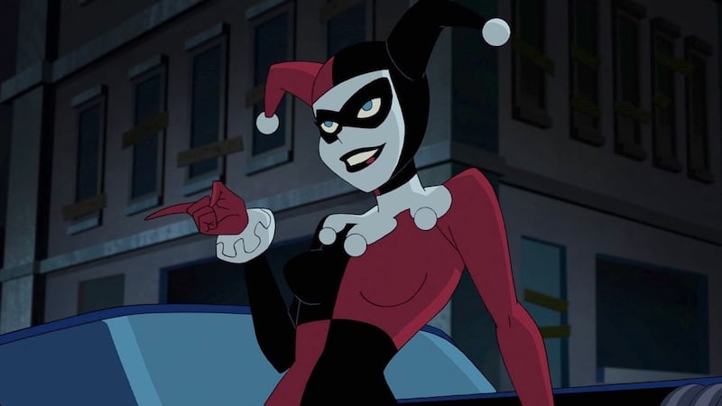 Harley Quinn hace ruido en la red con este tributo cosplay en honor a su traje original de la serie animada de Batman.