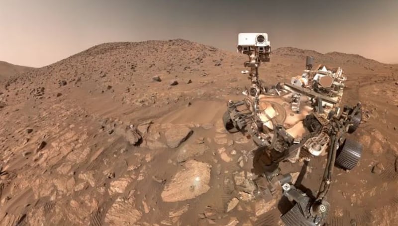 El rover Perseverance de la NASA fue enviado a Marte y está en busca de señales de vida microbiana antigua. | Foto: NASA/JPL-Caltech/MSSS