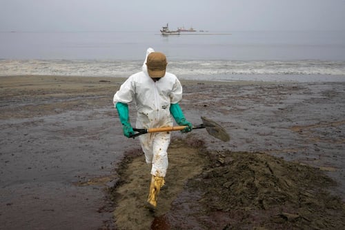Misión de la ONU llega a Perú para evaluar el derrame de petróleo