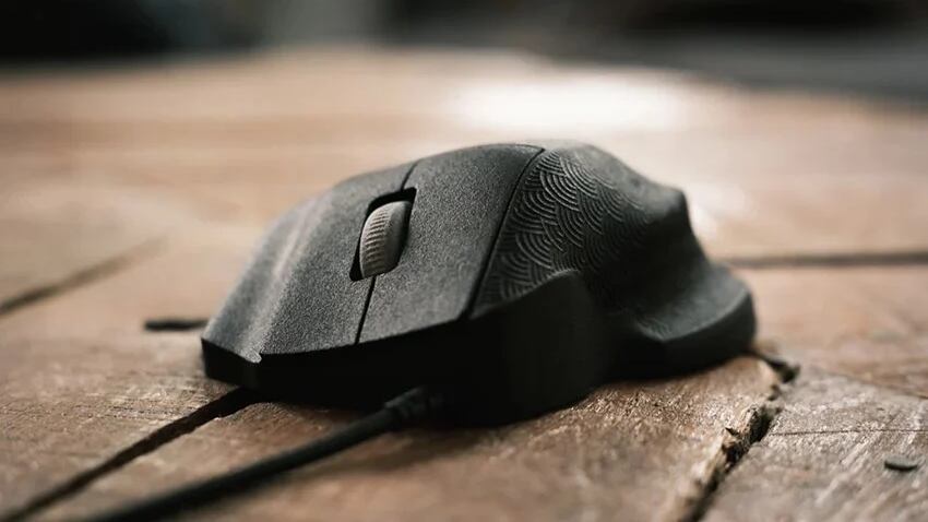 Formify usaría Inteligencia Artificial para crear cada mouse a la medida de la mano del gamer. Pero necesita fondos para conseguir su financiamiento.