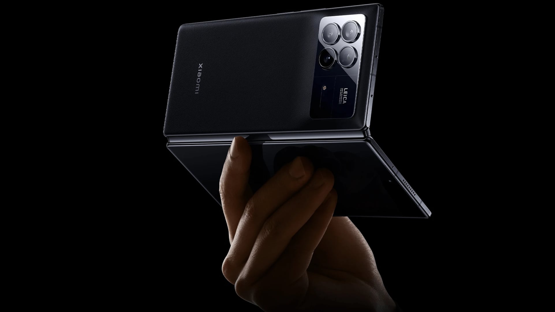 Se presenta el Xiaomi MIX Fold 3 con un diseño peculiar y una brutal serie de especificaciones técnicas. Samsung tiene una seria competencia.