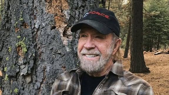 Chuck Norris es una de las figuras más emblemáticas del cine de acción.