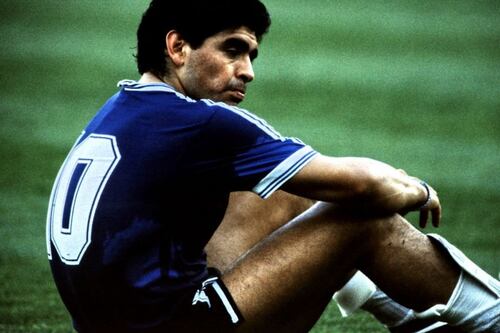 Inteligencia Artificial: Pidieron a ChatGPT que diera su once ideal de futbolistas, dejó fuera a Diego Maradona