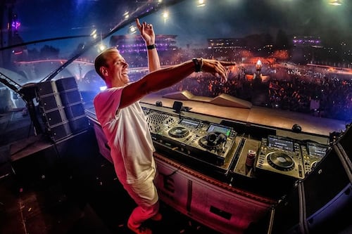 Armin van Buuren: estrena colaboración y ‘prende’ el primer fin de semana de Tomorrowland