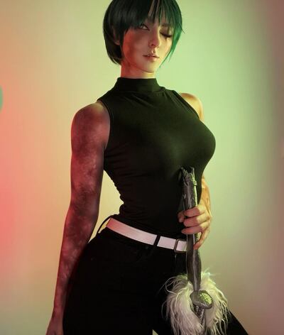 Jujutsu Kaisen: Maki Zenin aparece en un brutal y sensual cosplay hecho