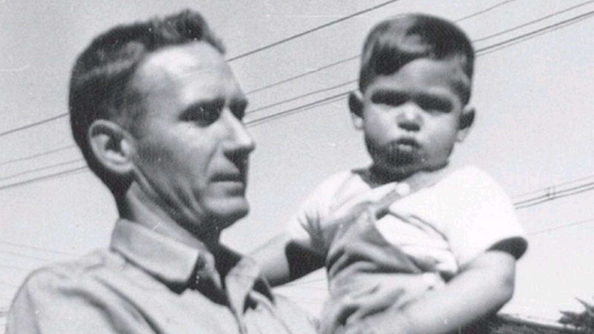 Paul Jobs con su hijo, Steve Jobs