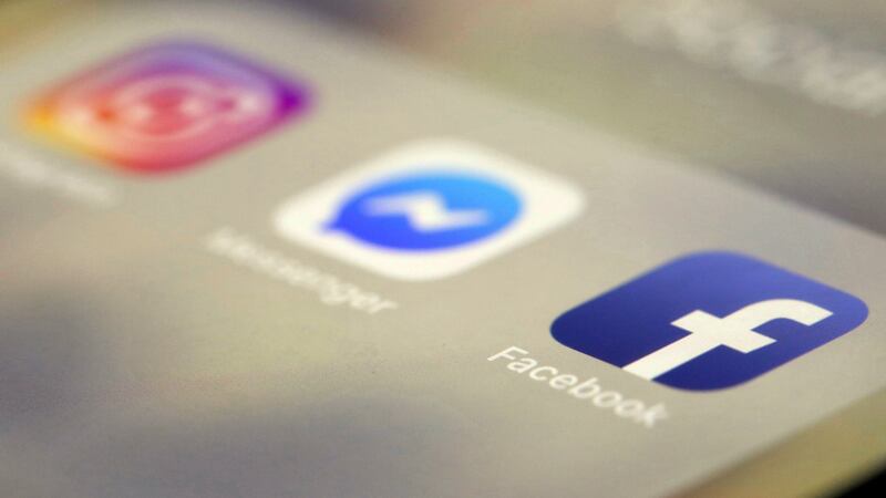 ¿Qué hacer con los perfiles de redes sociales tras un fallecimiento? Guía sobre testamentos digitales