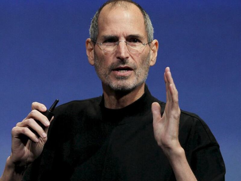 Steve Jobs pagaba para que le llevaran la contraria, literalmente