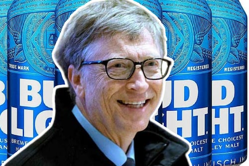 Bill Gates al rescate de la cerveza Bud Light: ¿qué hizo ahora el magnate?