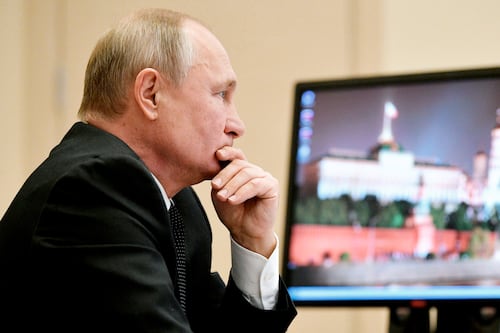 Windows 11 y Windows 10 bloquean su descarga en Rusia: nadie sabe si fue Microsoft o Vladimir Putin