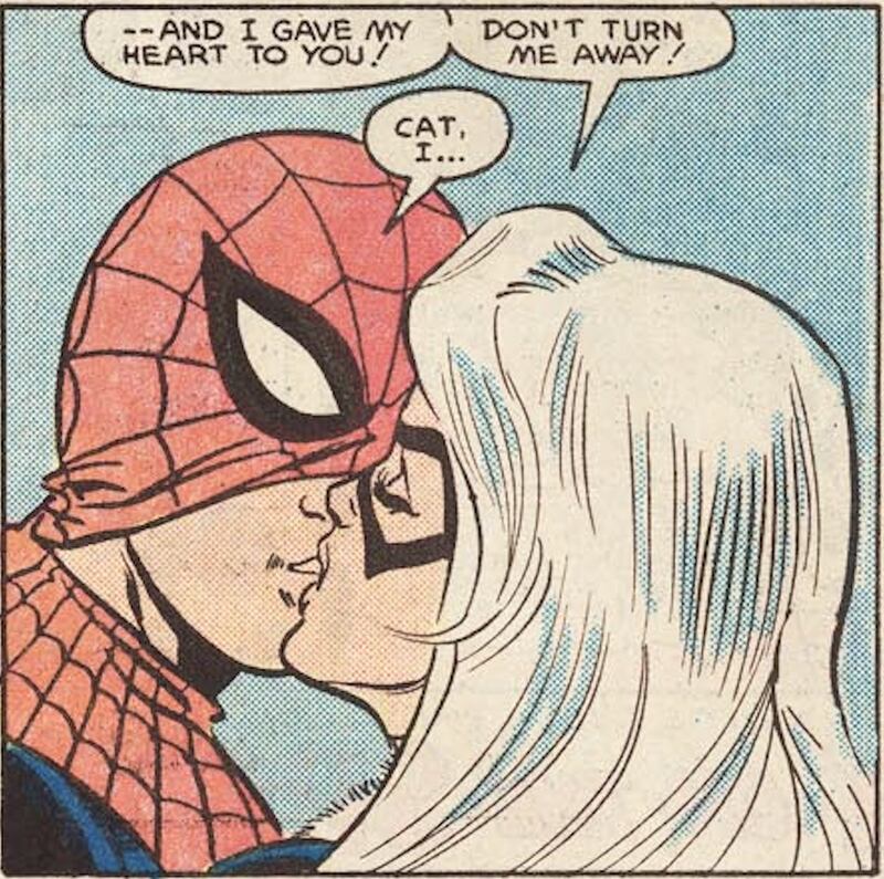 Spider-Man y Black Cat, besándose en un cómic.