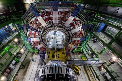 ¿Científicos activaron acelerador de partículas en el eclipse solar para buscar materia oscura?