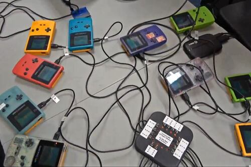 Descubren en Reddit que al fallecer, abuelita tenía 20 Game Boys y 40 juegos