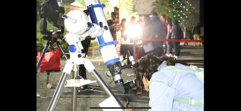 Quienes deseen participar con telescopio propio deberán registrarse previamente para integrarse a las actividades de observación y garantizar una experiencia organizada durante la jornada.