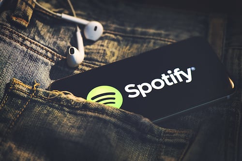 La guerra de los bots: El fraude del streaming artificial pone en jaque la economía de la música digital