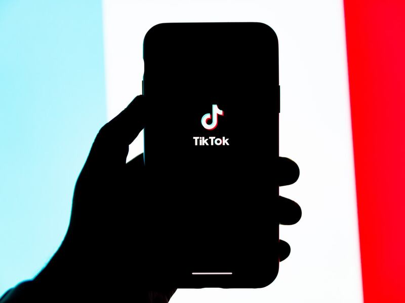 TikTok sigue rompiendo barreras: alcanzó los mil millones de usuarios mensuales