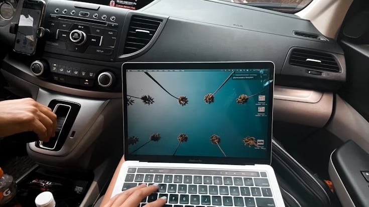 laptop en auto