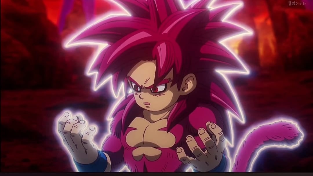 Goku se transforma en SSJ 4