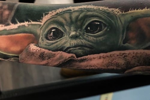 Tatuajes de Baby Yoda invaden Instagram y confirman que esto ya llegó demasiado lejos