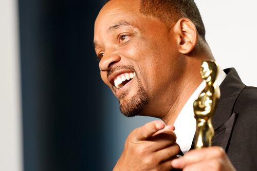 Critican a Jimmy Kimmel por burlarse de Will Smith en los Oscars
