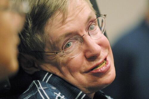 Stephen Hawking dio su predicción de cómo sería el fin del mundo antes de morir