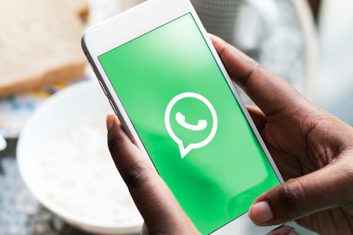 ¡Tu WhatsApp nunca más será aburrido! La IA te hará fondos de chat personalizados alucinantes