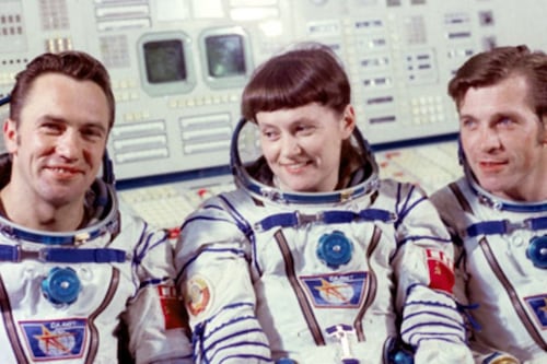 La infame historia vivida por la primera astronauta que caminó en el espacio: “Tenemos un delantal para ti”