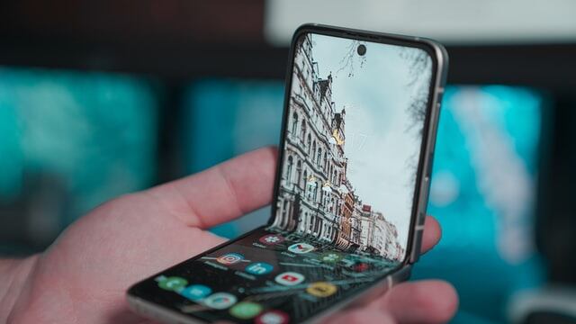 Teléfonos plegable (Referencia)