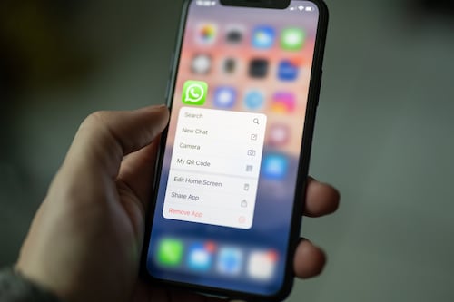 Al fin llega el uso de multicuentas de WhatsApp a iPhone: Esto es lo que se sabe