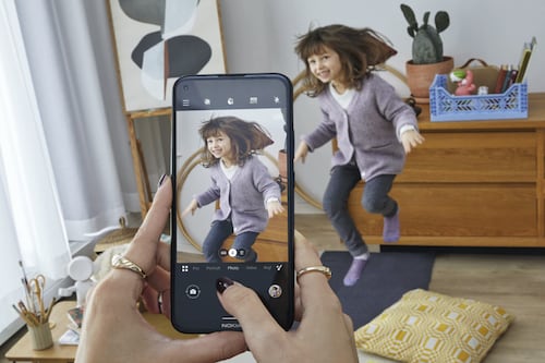 Así puedes mejorar una de las fotos más difíciles de tomar: las que están en movimiento