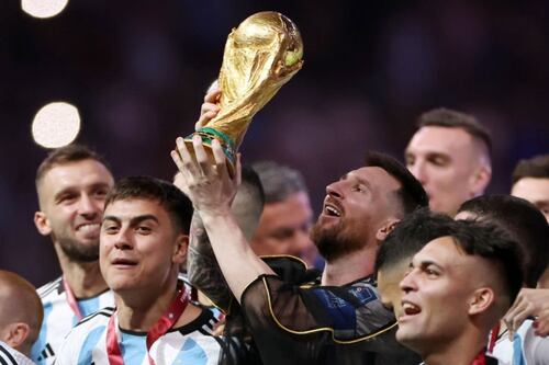 Leo Messi, Michael Jordan, LeBron James y otras leyendas convertidas en reyes por la Inteligencia Artificial