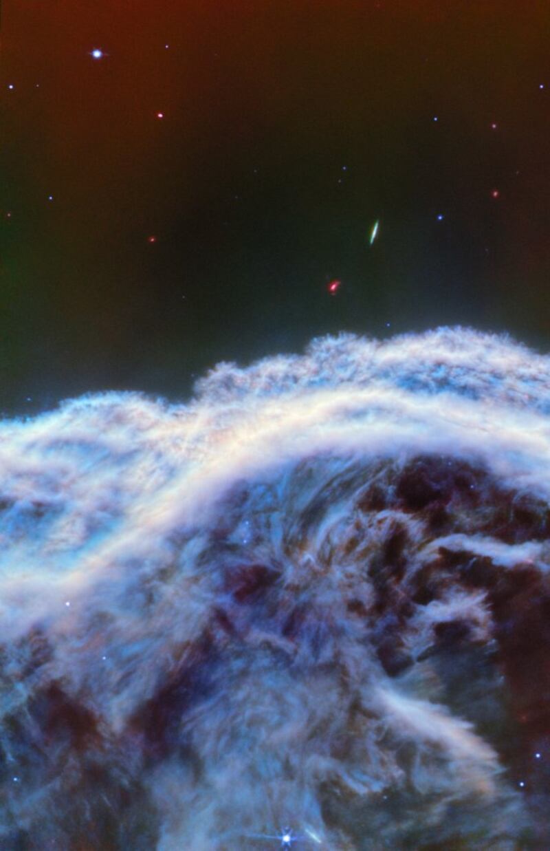 La “melena” de la Nebulosa Cabeza de Caballo. Crédito: NASA, ESA, CSA, K. Misselt (Universidad de Arizona) y A. Abergel (IAS/Universidad Paris-Saclay, CNRS)