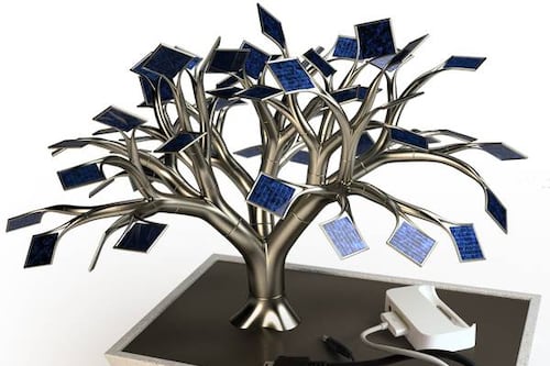 PhotonSynthese, el “bonsái solar” que carga tus gadgets