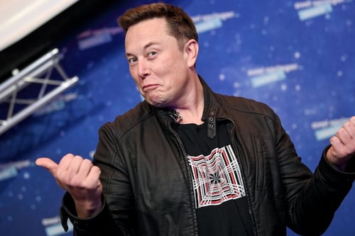 Elon Musk anuncia que los próximos Tesla valdrán la mitad de los actuales: estos son los precios estimados