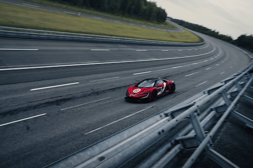 Yangwang U9 Xtreme es el auto eléctrico de producción más rápido del mundo: 496,22 km/h