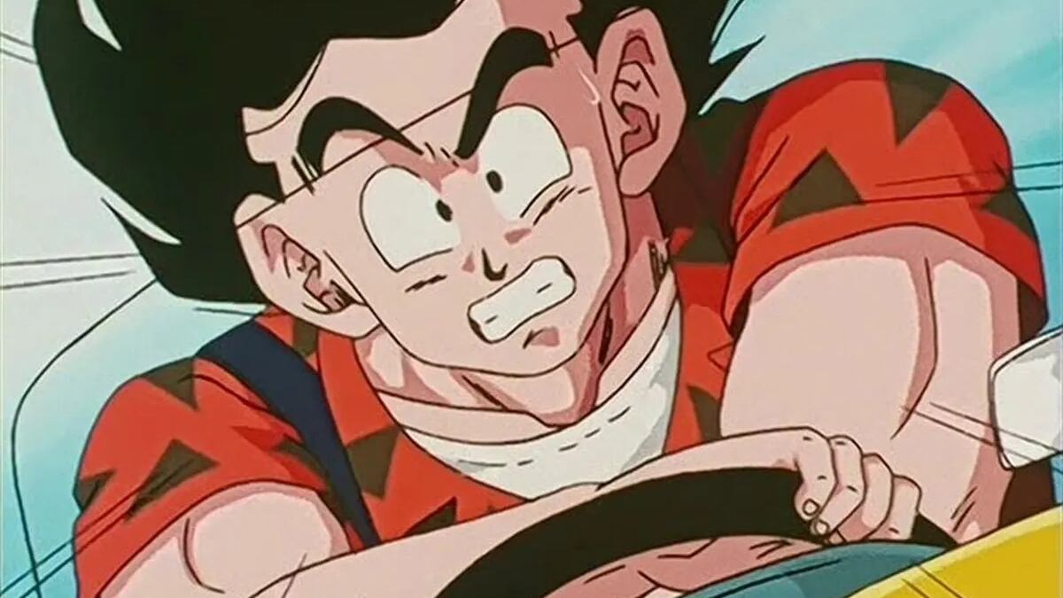 Goku manejando Dragon Ball Z