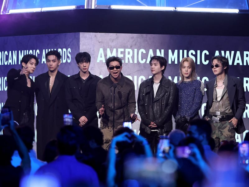 Imparables en la cima: BTS se queda con el galardón principal de los American Music Awards 2026